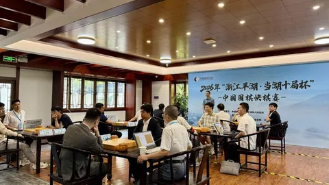 苹果新品价格飙升，二手市场热度飙升：转转平台苹果手机搜索量激增270，二手交易新趋势